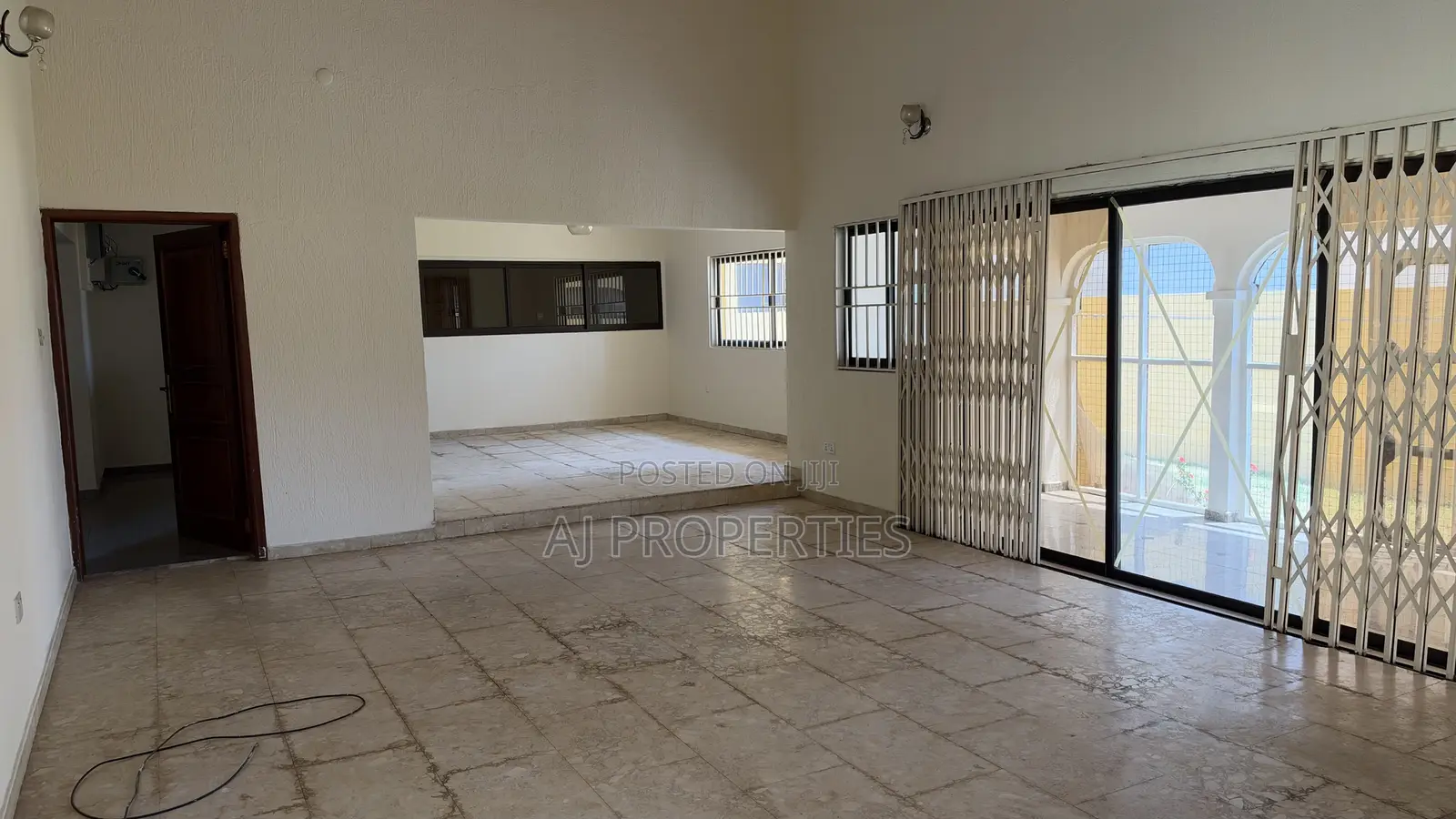 5bdrm House in East Legon for rent