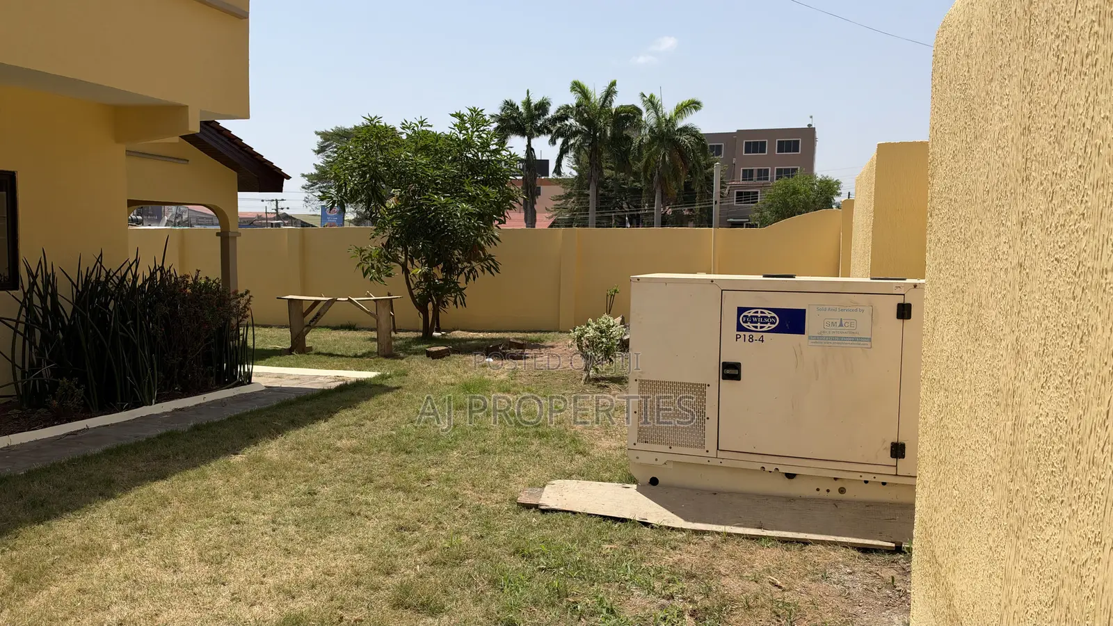5bdrm House in East Legon for rent