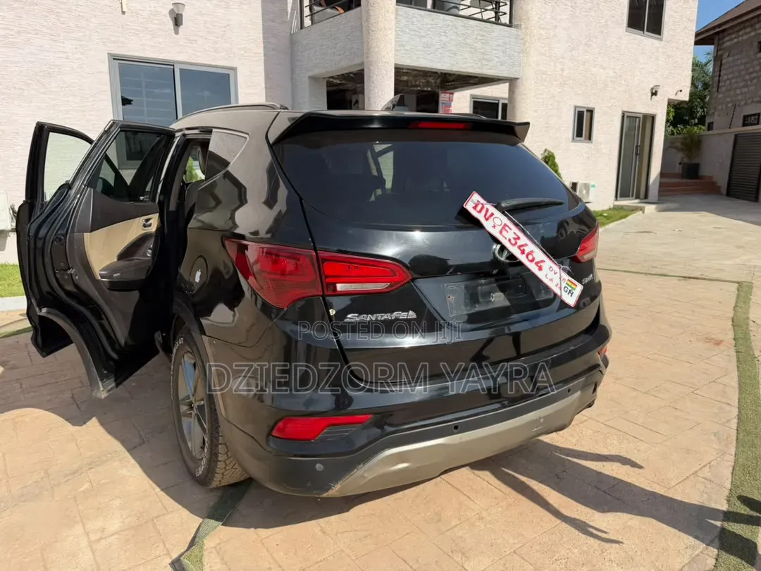 Hyundai Santa Fe 2017 Black