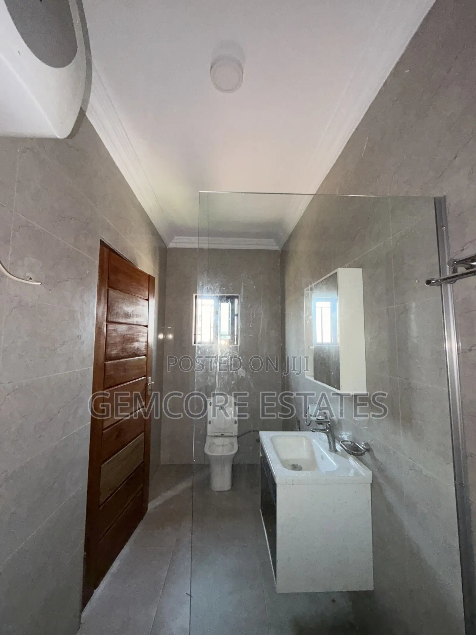 1bdrm Apartment in Adjiringanor, Adjiriganor for rent