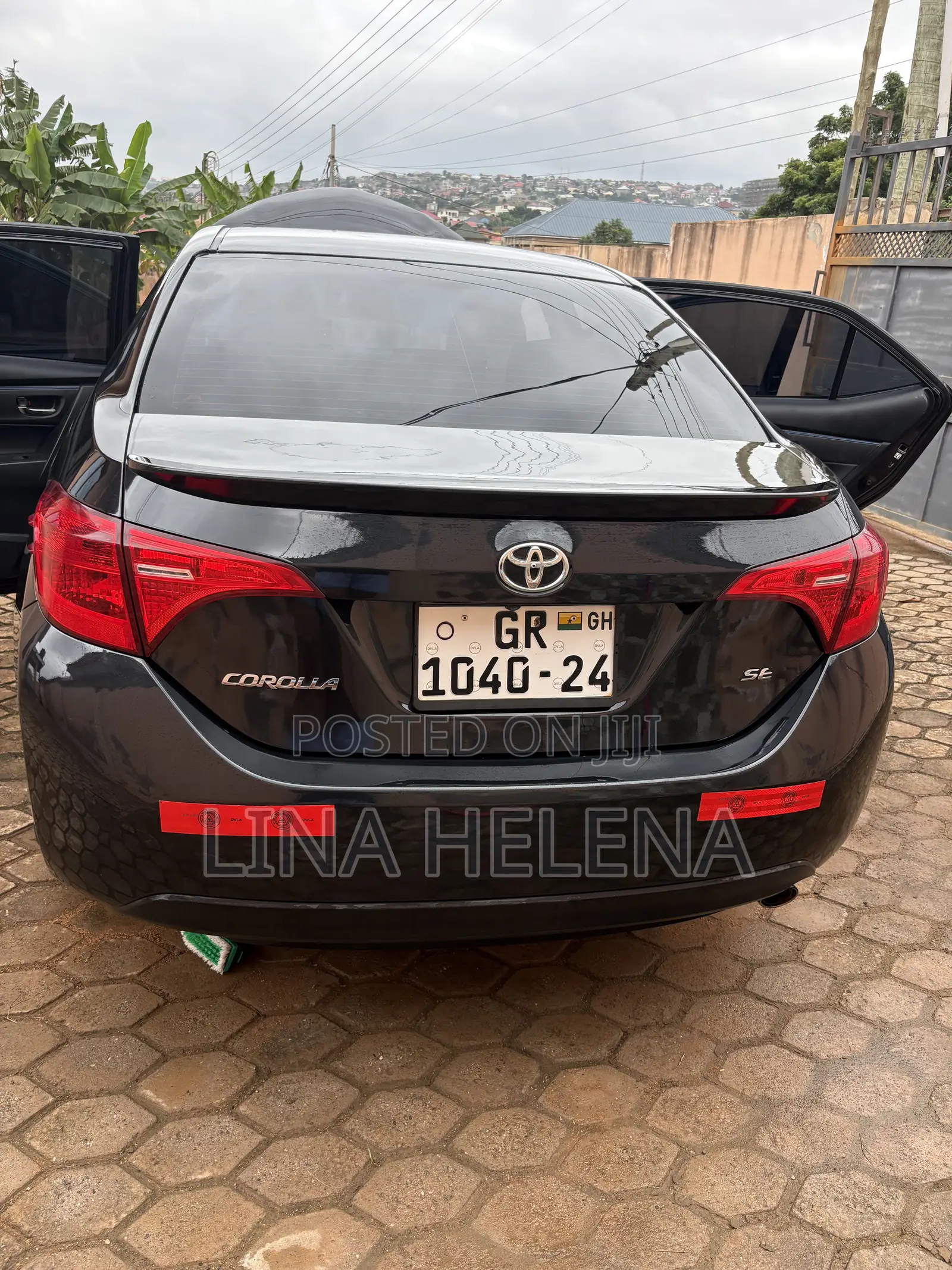 Toyota Corolla SE 4dr Sedan (1.8L 4cyl Manual) 2017 Black