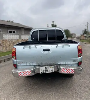 Mitsubishi L200 2009 Blue