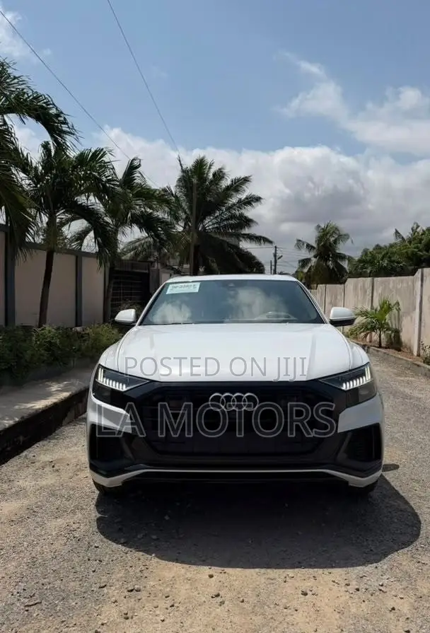 Audi Q8 2021 White