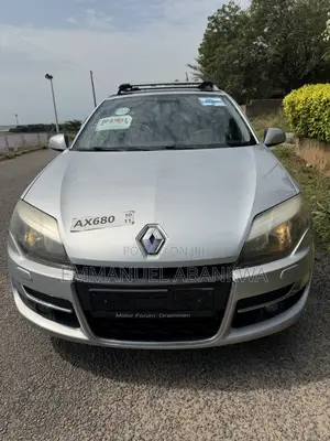 Renault Laguna 2.0T Dynamic 2012 Silver