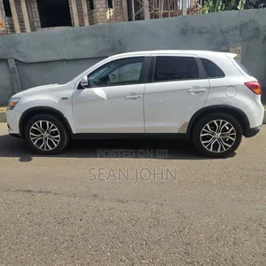 Mitsubishi Outlander SE FWD 2016 White
