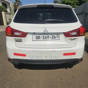 Mitsubishi Outlander SE FWD 2016 White