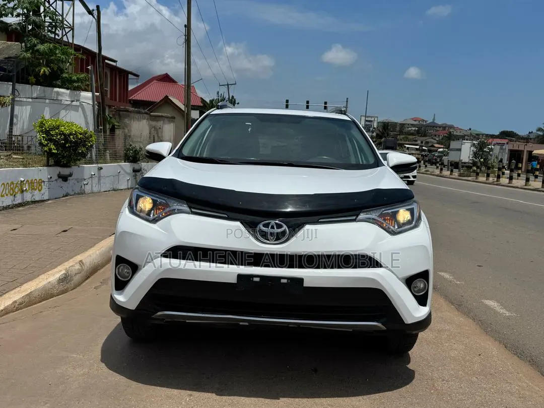 Toyota RAV4 Limited AWD (2.5L 4cyl 6A) 2017 White