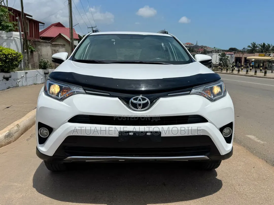 Toyota RAV4 Limited AWD (2.5L 4cyl 6A) 2017 White