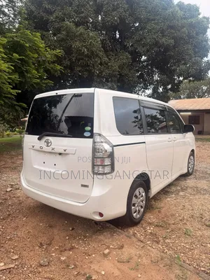 Toyota Voxy 2013 White