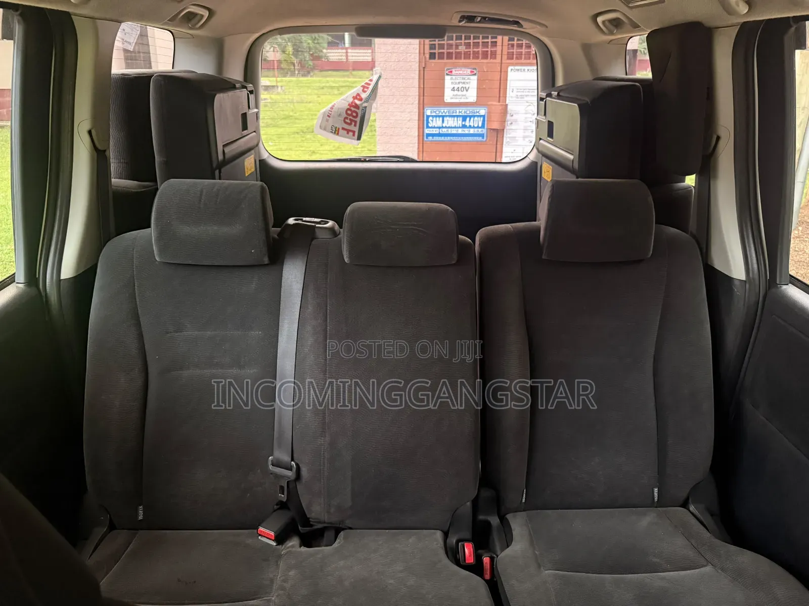 Toyota Voxy 2013 White