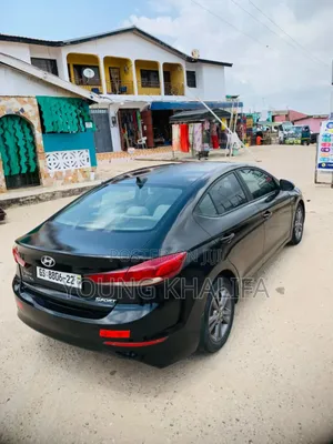 Hyundai Elantra 2016 Black