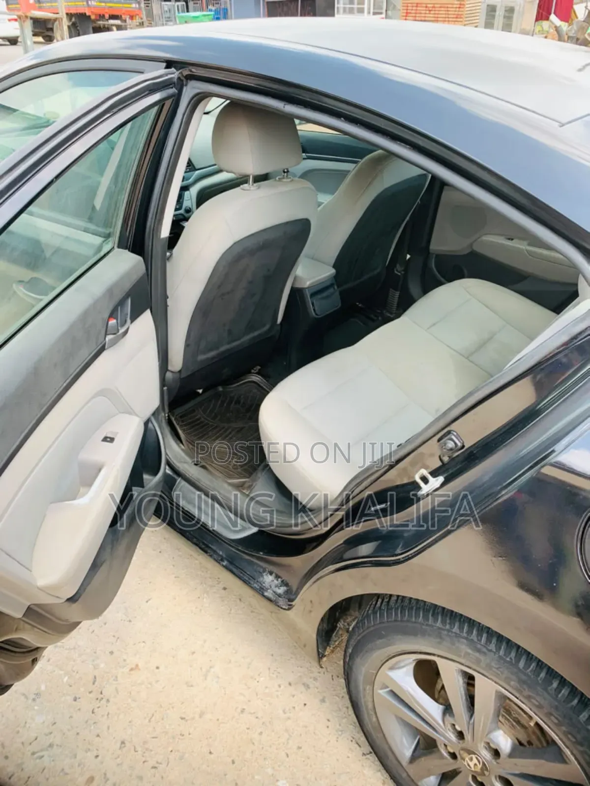 Hyundai Elantra 2016 Black