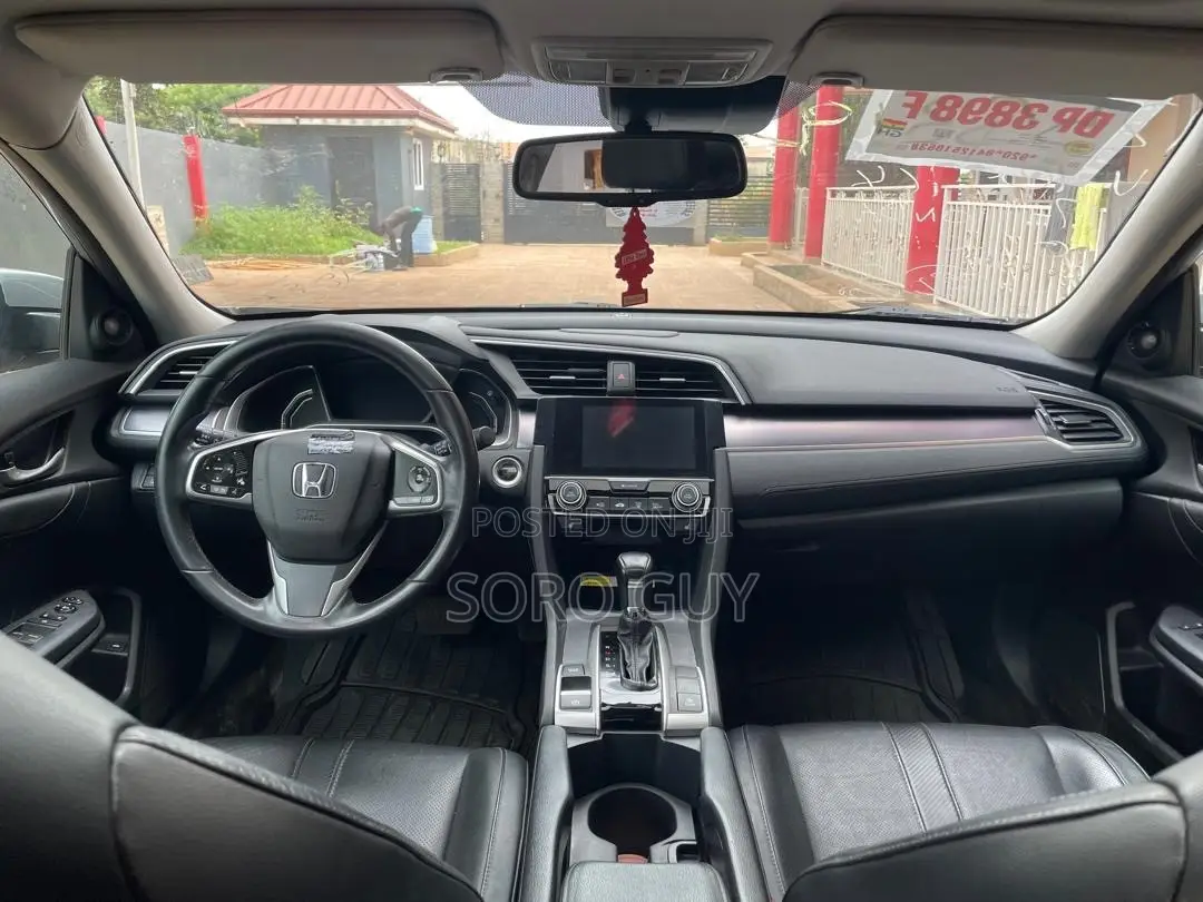 Honda Civic Touring Sedan 2018 Silver
