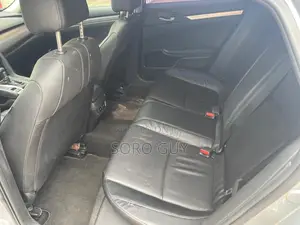 Honda Civic Touring Sedan 2018 Silver