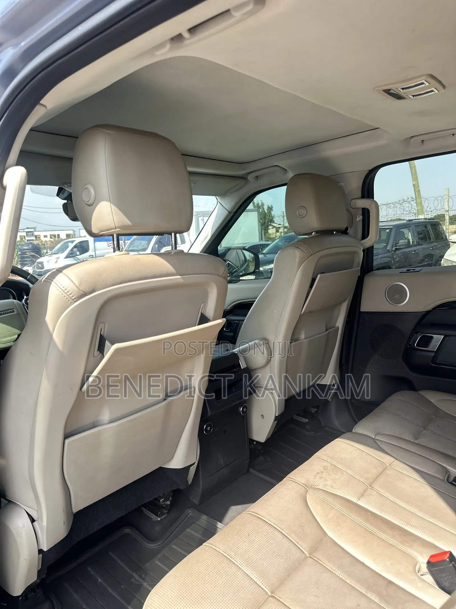 Land Rover Discovery HSE 4x4 2017 Gray