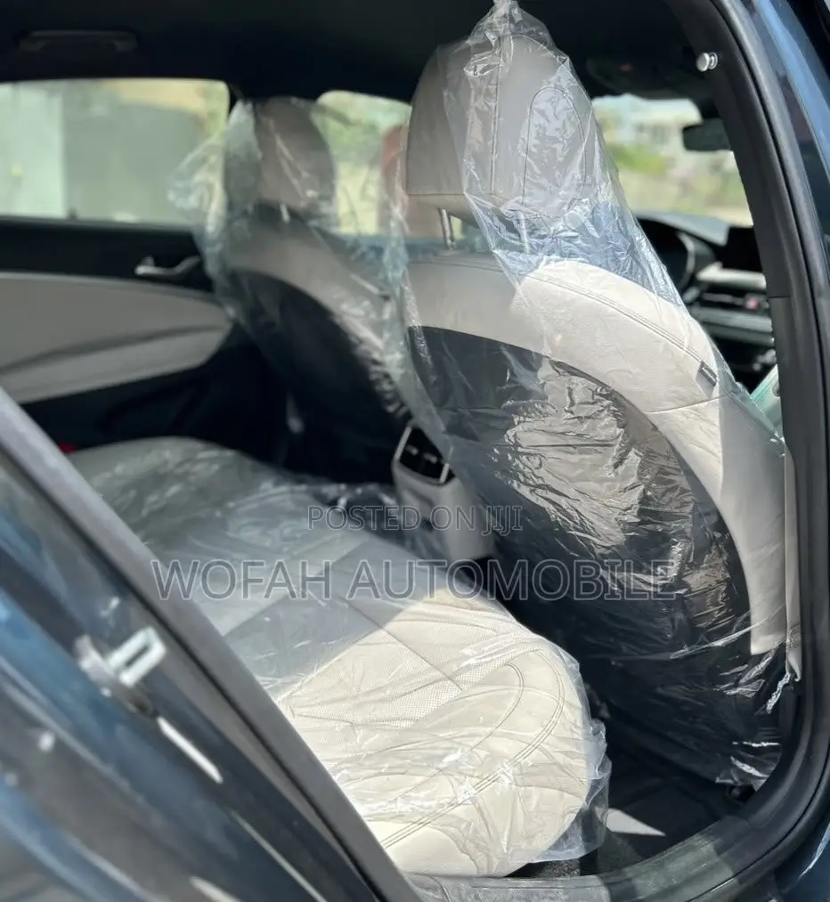 Genesis G70 2023 Black