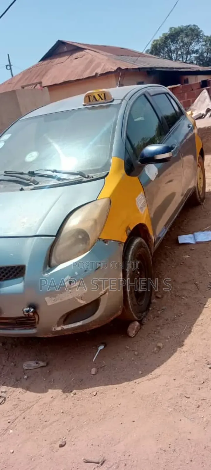 Toyota Vitz 2009 Silver