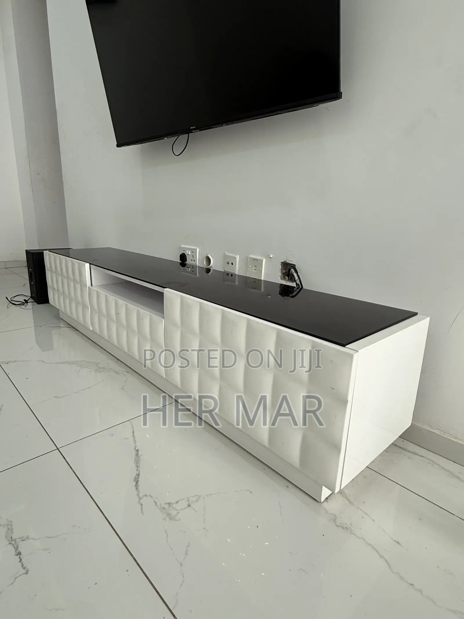 Modern White TV Console / TV Cabinet