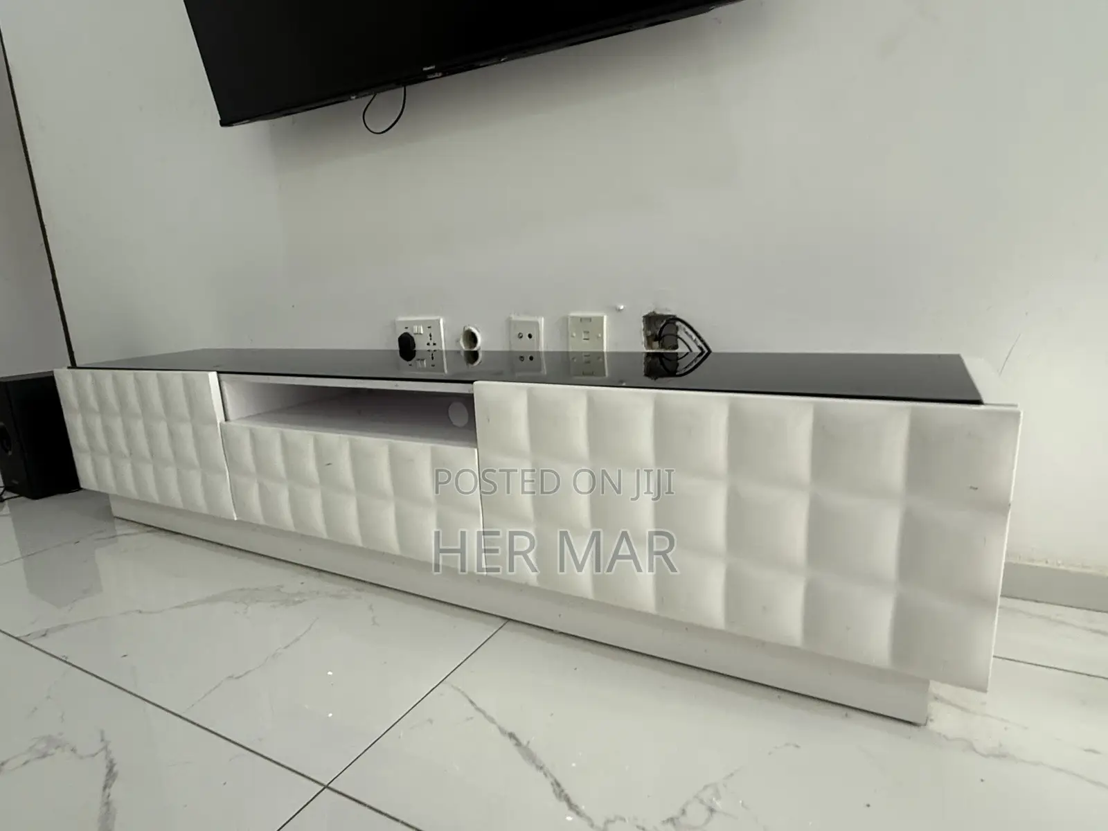 Modern White TV Console / TV Cabinet