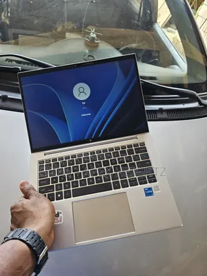 Laptop HP EliteBook 840 G10 16GB Intel Core i5 SSD 512GB
