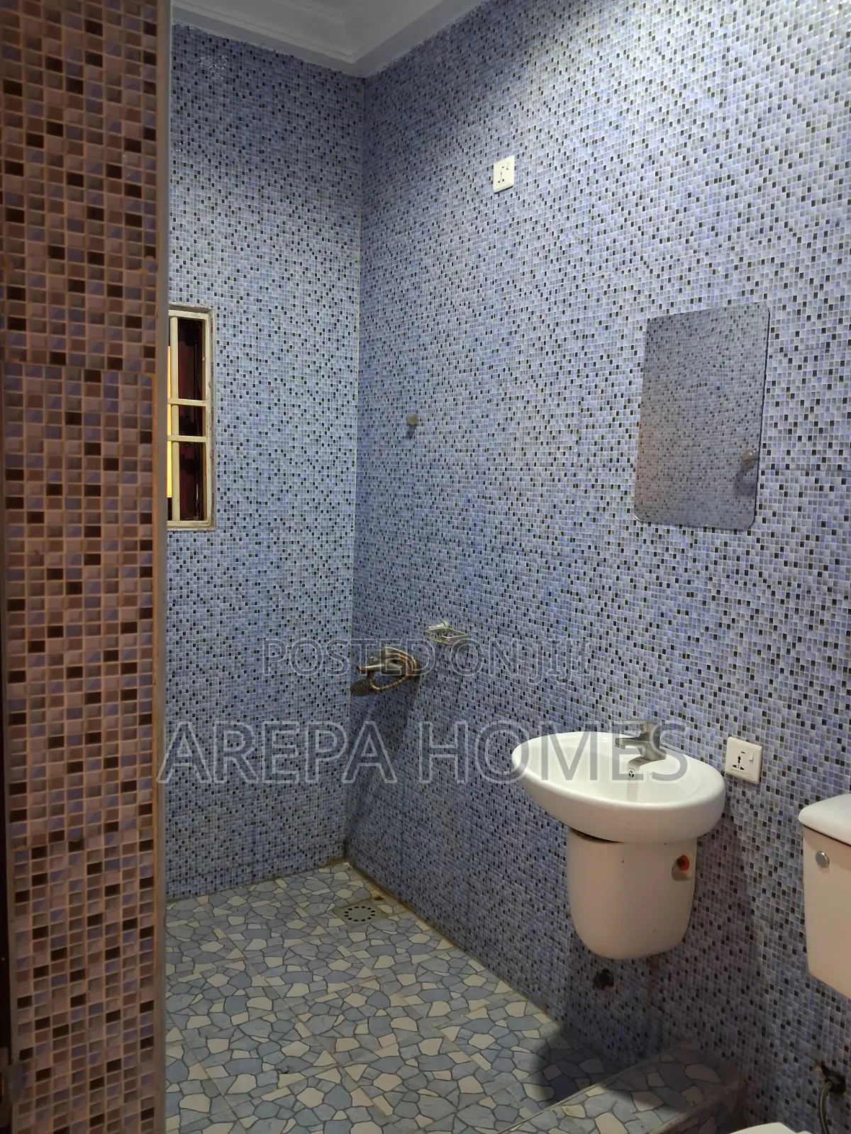 1bdrm Apartment in Arepa Homes, Zongo Junction for rent