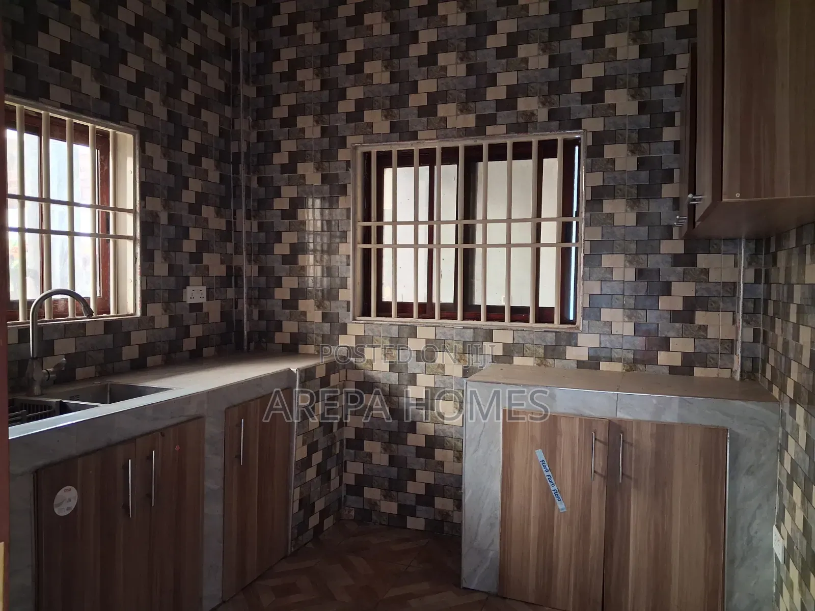 1bdrm Apartment in Arepa Homes, Zongo Junction for rent