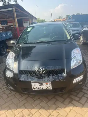 Toyota Vitz 2010 Black