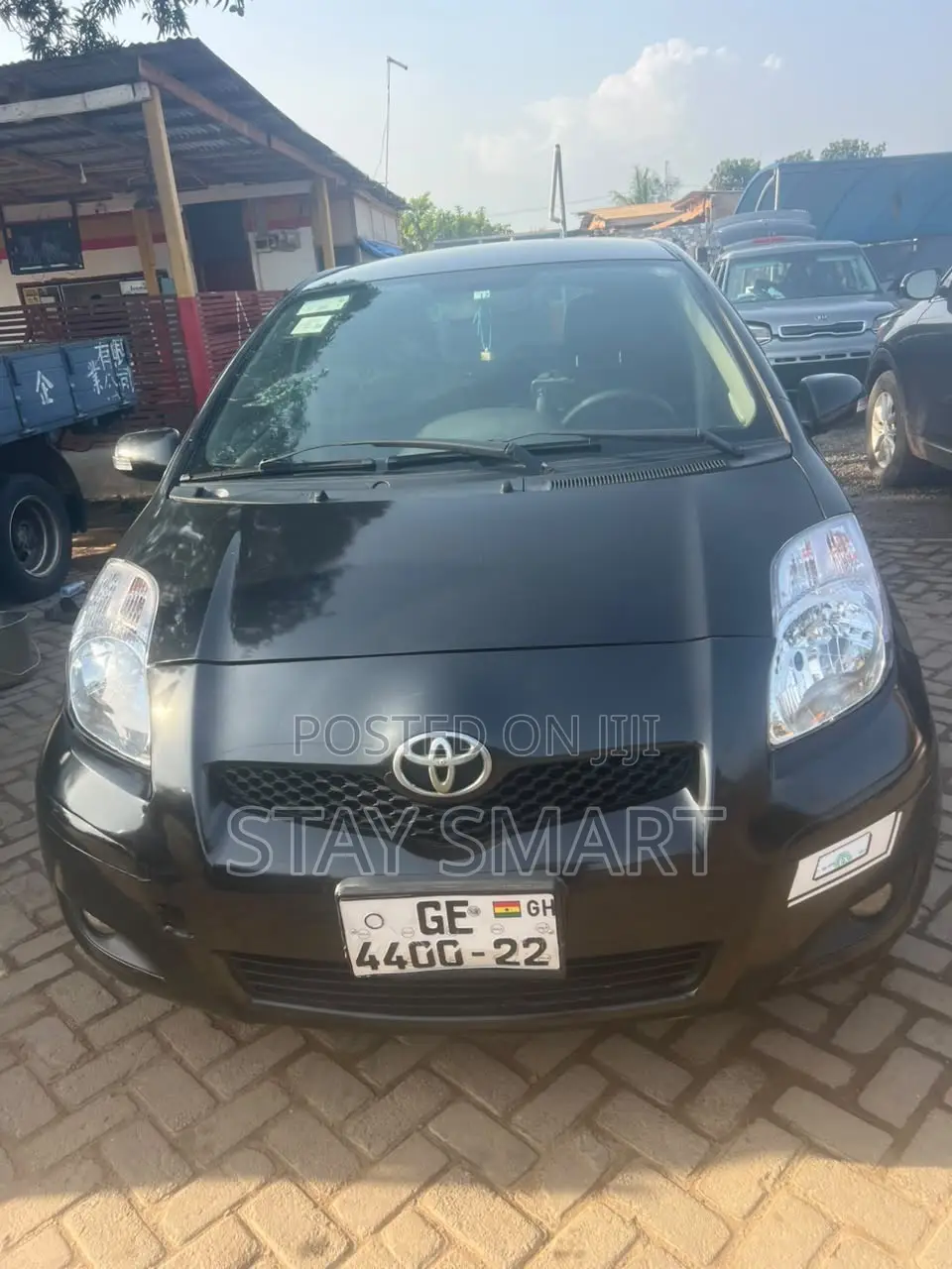 Toyota Vitz 2010 Black
