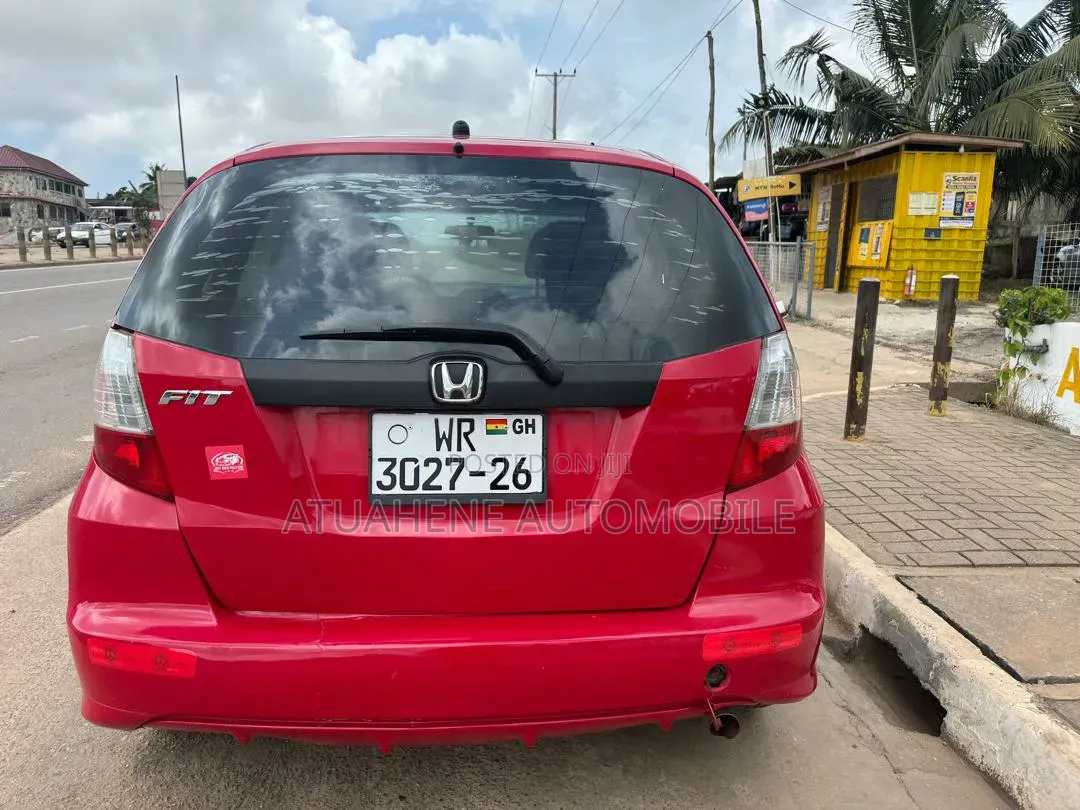 Honda Fit 5D 2013 Red