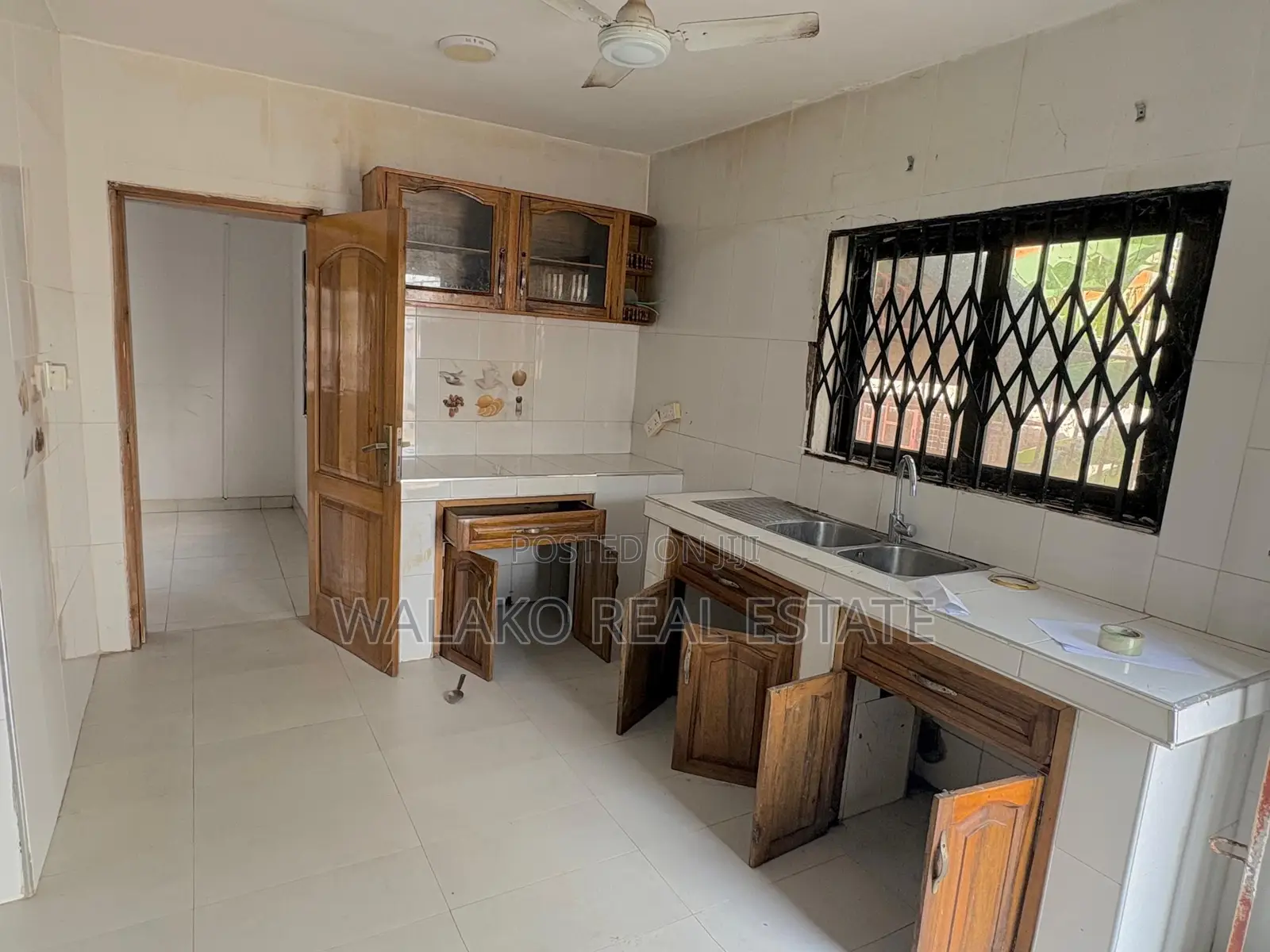 3bdrm House in Adenta for rent