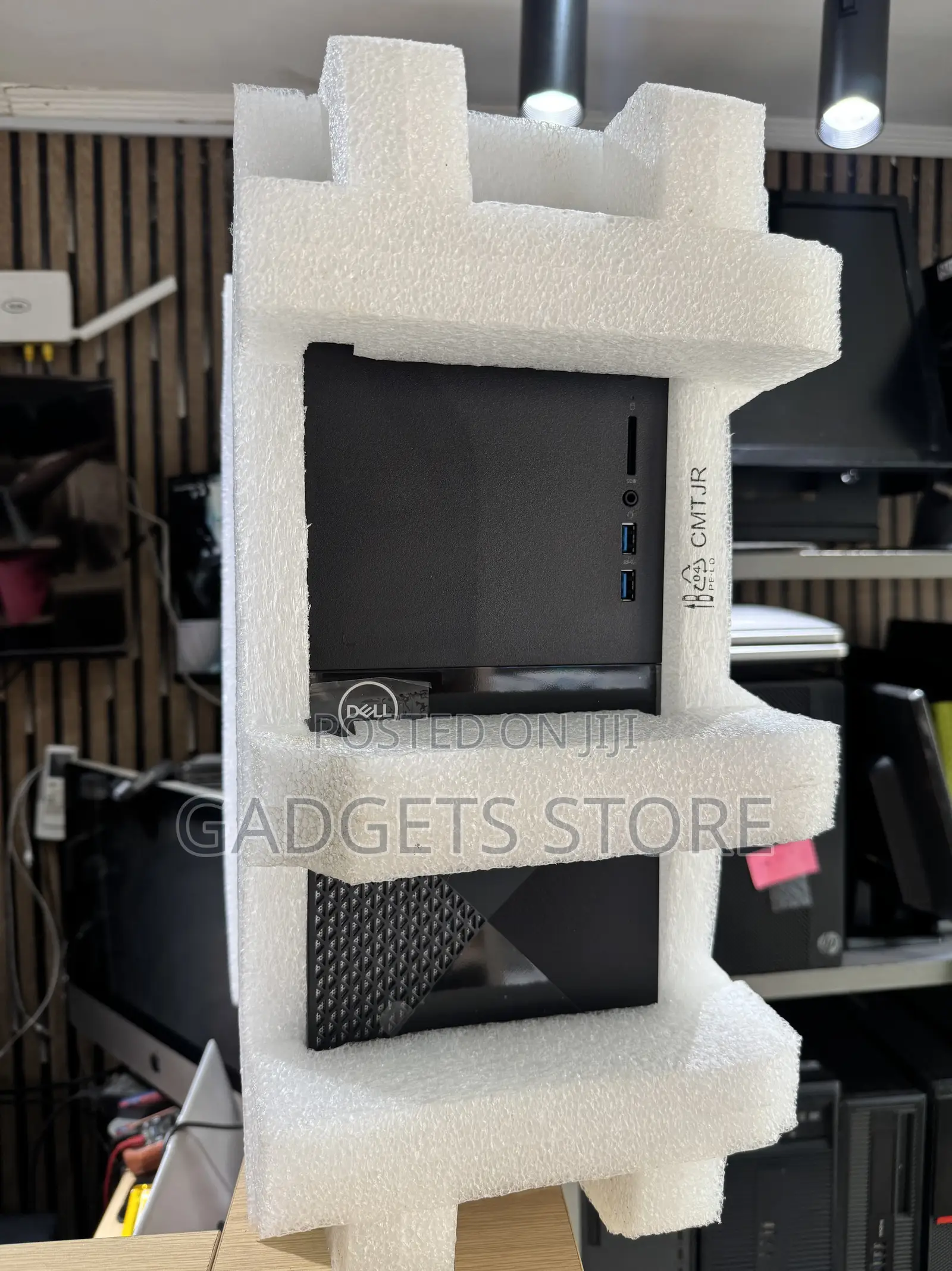 New Desktop Computer Dell Vostro 3900 12GB Intel Core i5 HDD+SSD 1T