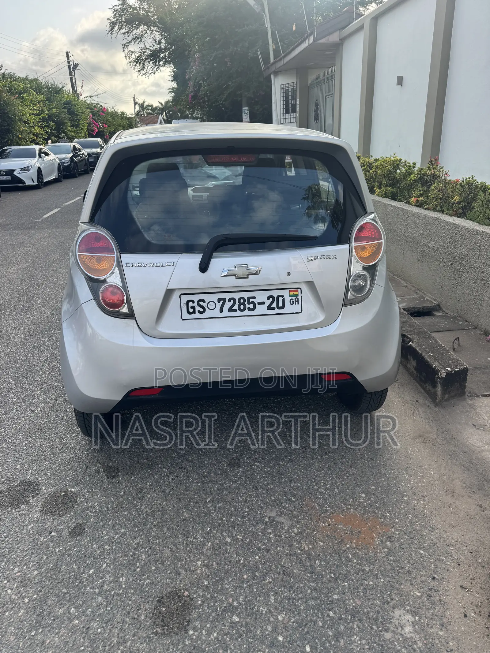 Chevrolet Spark 2LT 4dr Hatchback (1.2L 4cyl 5M) 2014 Silver