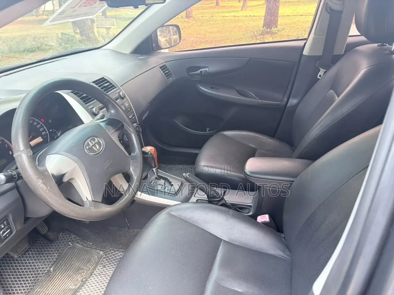 Toyota Corolla 2011 Gray