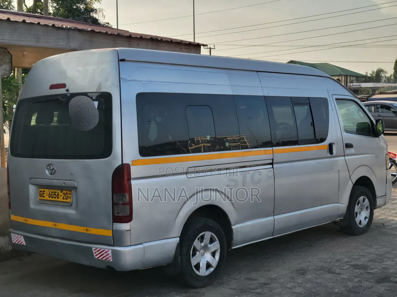Toyota HiAce 2012 Silver