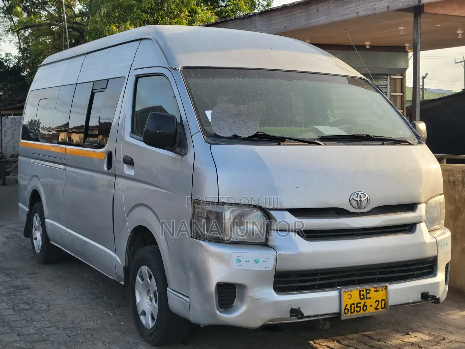 Toyota HiAce 2012 Silver