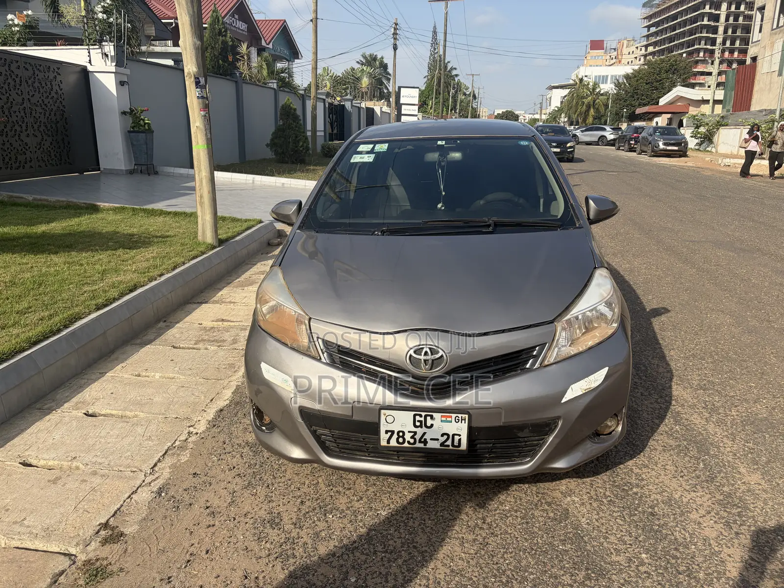 Toyota Vitz 2012 Gray