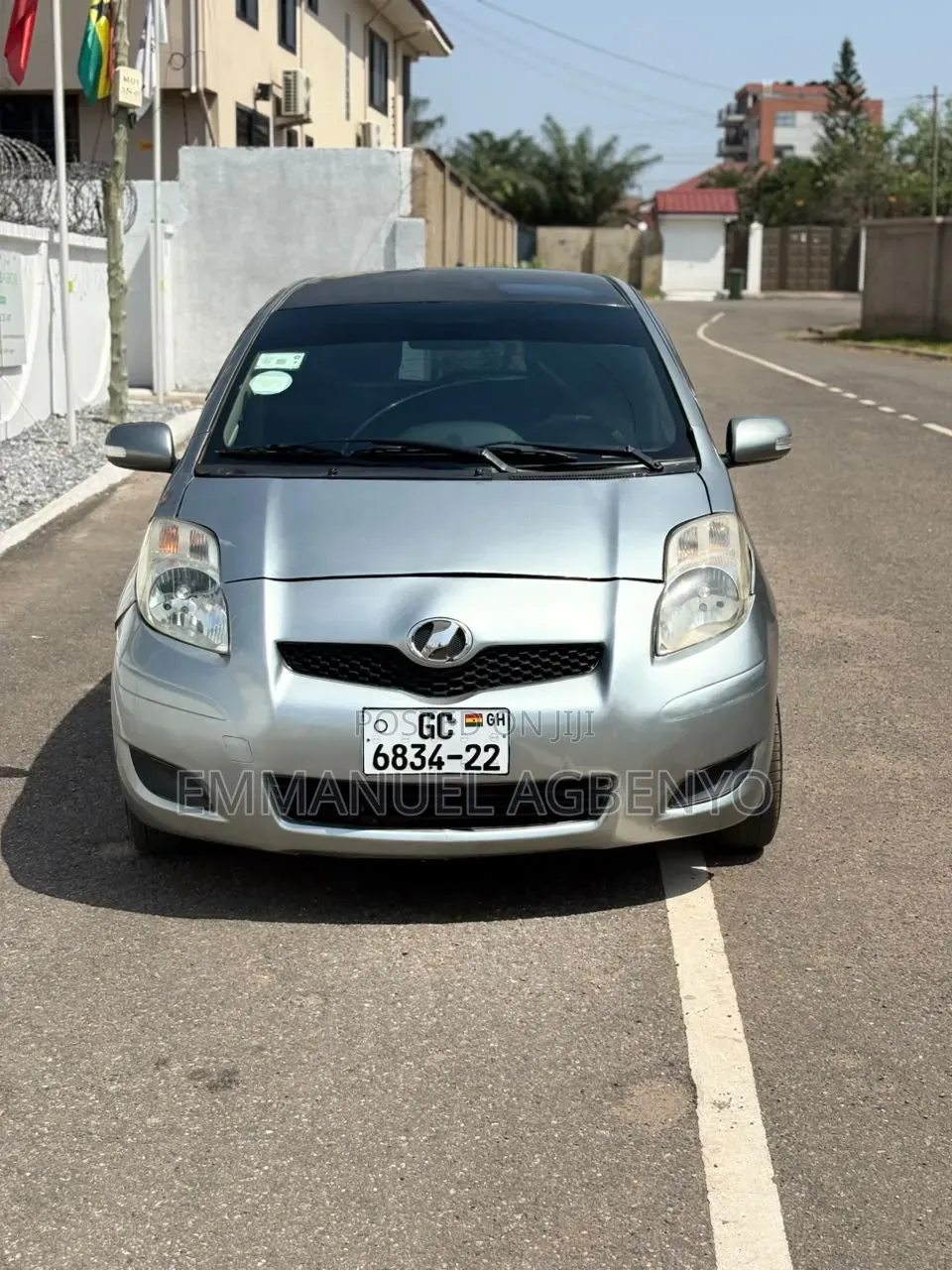 Toyota Vitz 1.3 FWD 5dr 2010 Silver