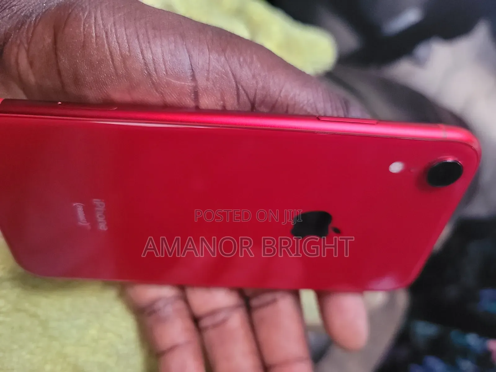 Apple iPhone XR 64 GB Red