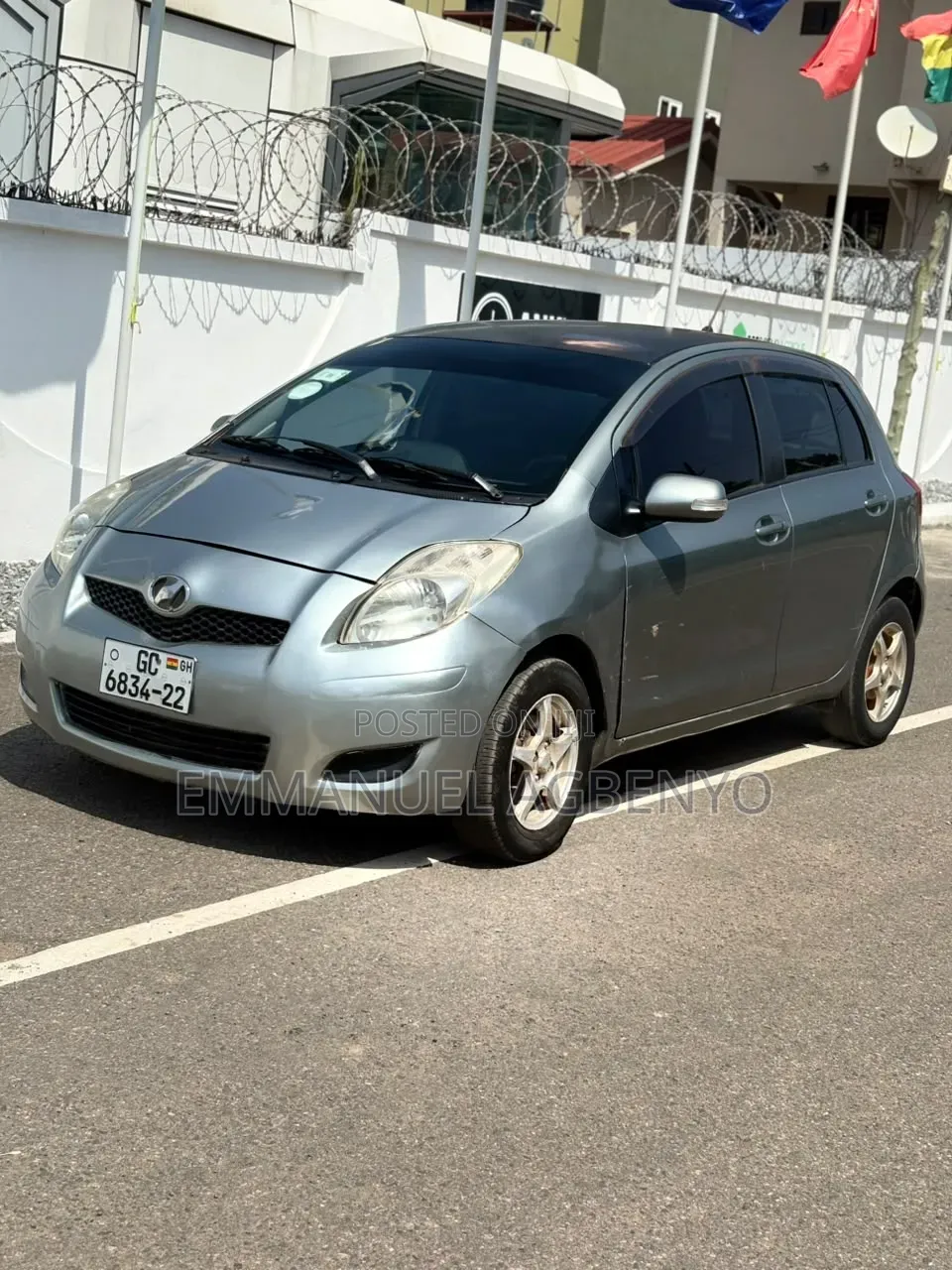 Toyota Vitz 1.3 FWD 5dr 2010 Silver