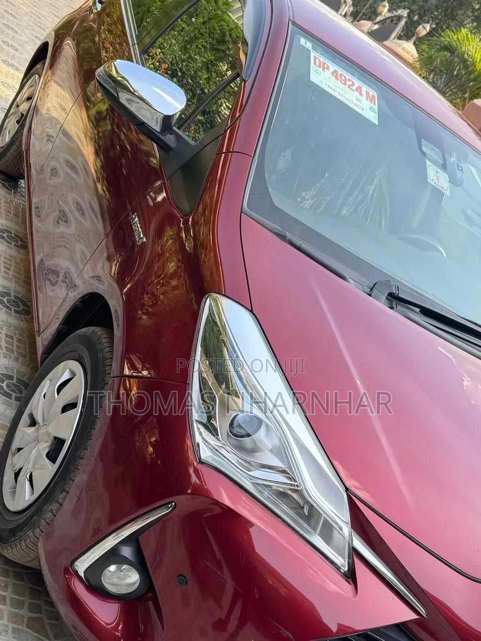 Toyota Vitz 1.5 FWD Hybrid 5dr 2018 Red