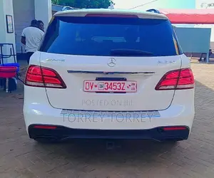 Mercedes-Benz GLE-Class 2018 White