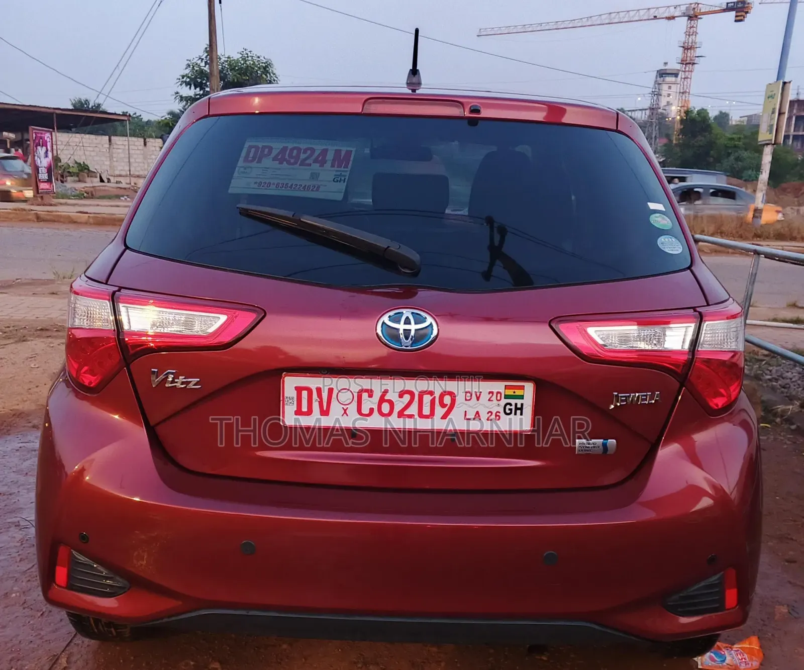 Toyota Vitz 1.5 FWD Hybrid 5dr 2018 Red