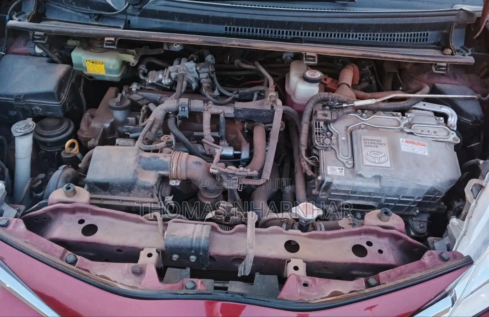Toyota Vitz 1.5 FWD Hybrid 5dr 2018 Red