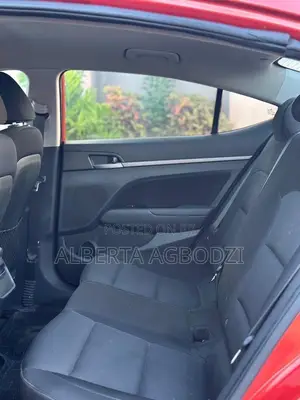 Hyundai Elantra 2017 Red