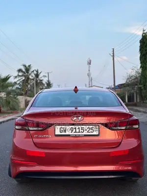 Hyundai Elantra 2017 Red