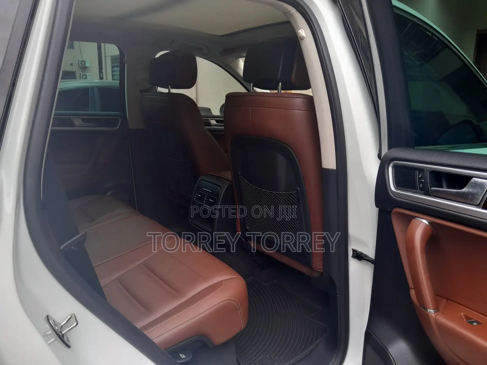 Volkswagen Touareg 2017 White