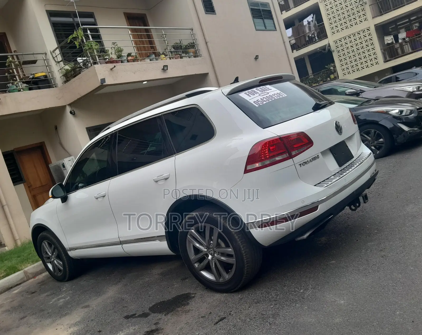 Volkswagen Touareg 2017 White