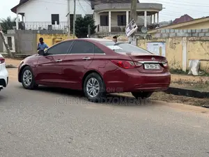 Hyundai Sonata 2011 Red