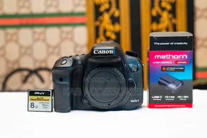 Canon Eos 7d II With 8GB Cf Express Card