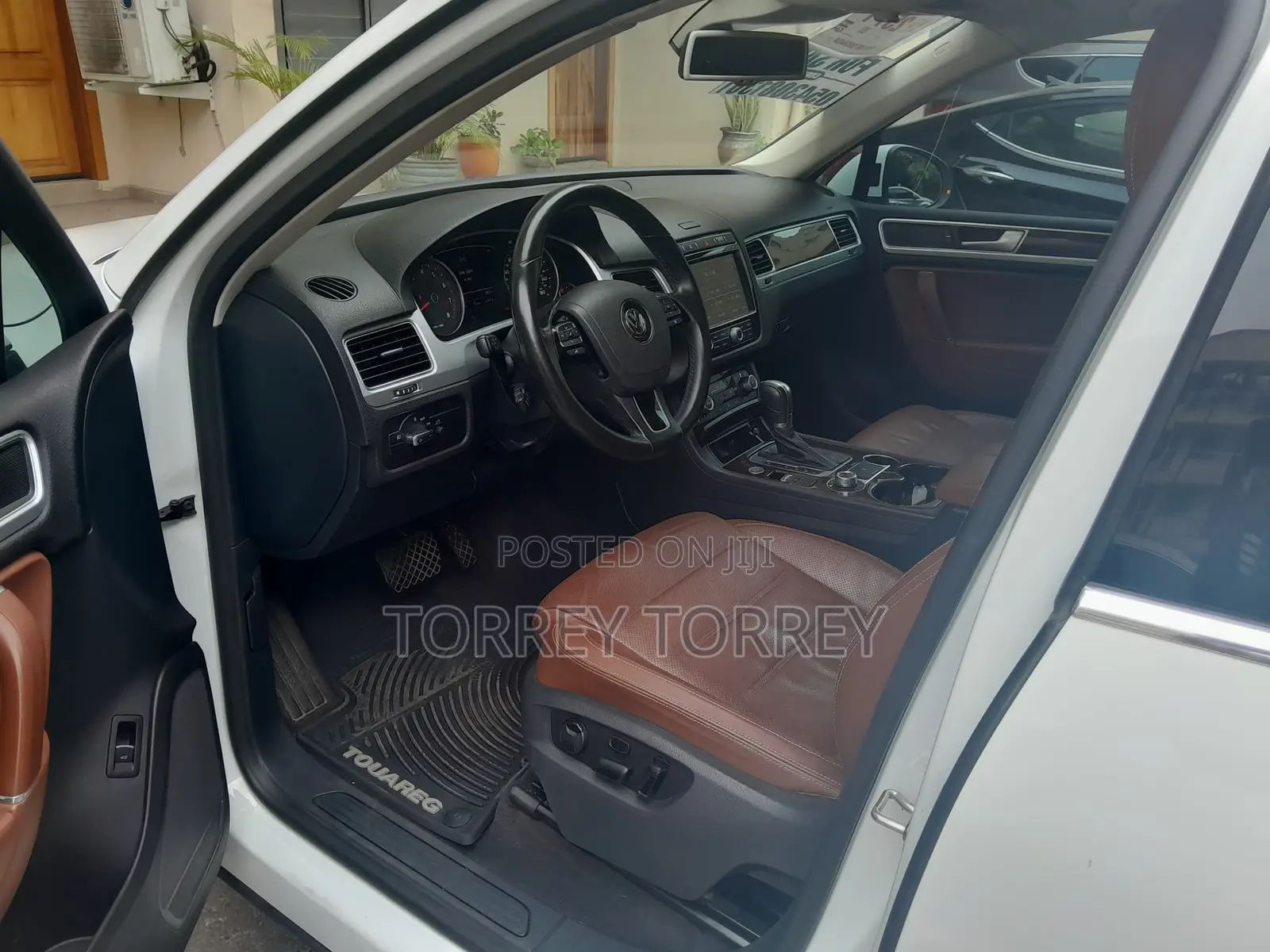 Volkswagen Touareg 2017 White